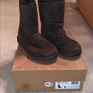 Brown UGG’s